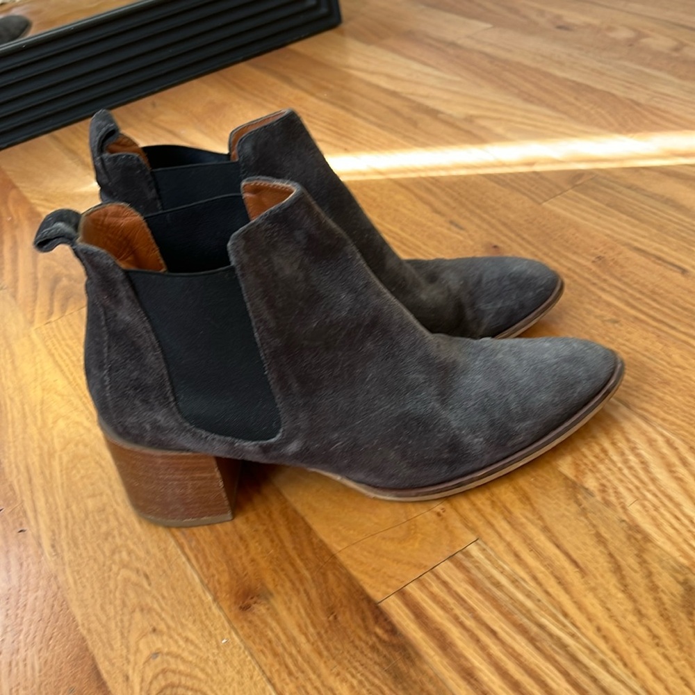 Everlane Grey Suede Boots 7 1/2